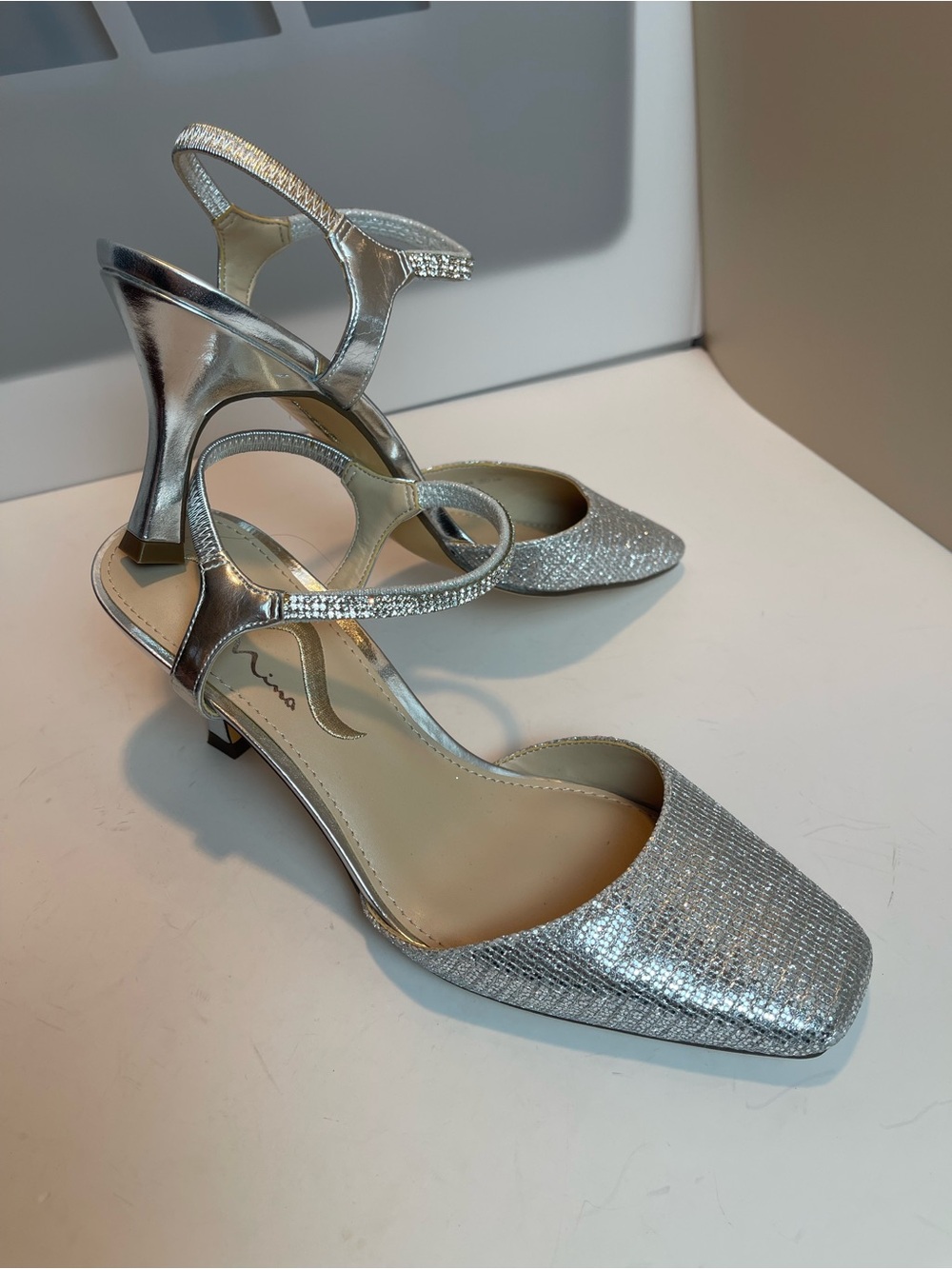 Nina Silver Glitter Slingback Square Toe Kitten Heels Pumps Size 8M